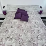 Purple Apartment Veliko Tarnovo