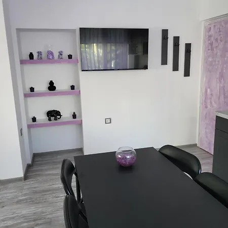 Purple Veliko Tŭrnovo